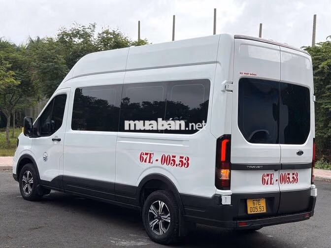 Ford Transit Premium 2024 màu trắng - 57000km
