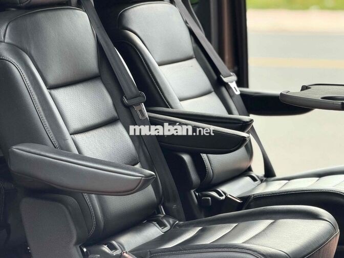 Peugeot Traveller Luxury 2019 Nâu