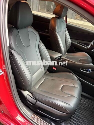 Hyundai Elantra 2024 Đỏ 11000 km