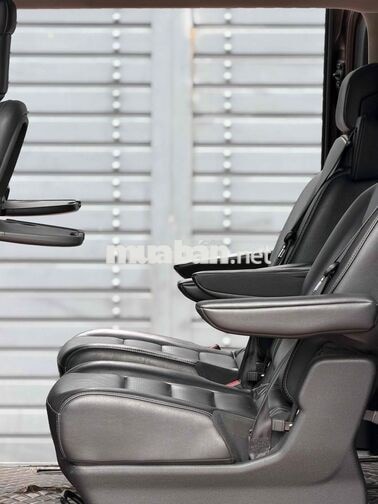 Peugeot Traveller Luxury 2019 Nâu