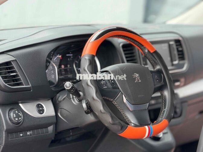 Peugeot Traveller Luxury 2019 Nâu