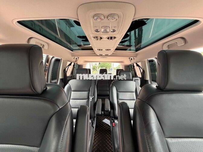 Peugeot Traveller Luxury 2019 Nâu