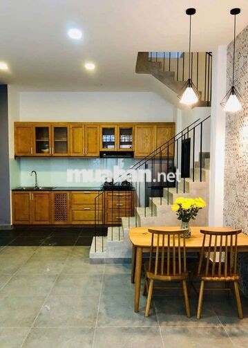 cho thuê nhà trệt hai lầu full nội thất hẻm 489 huỳnh văn bánh