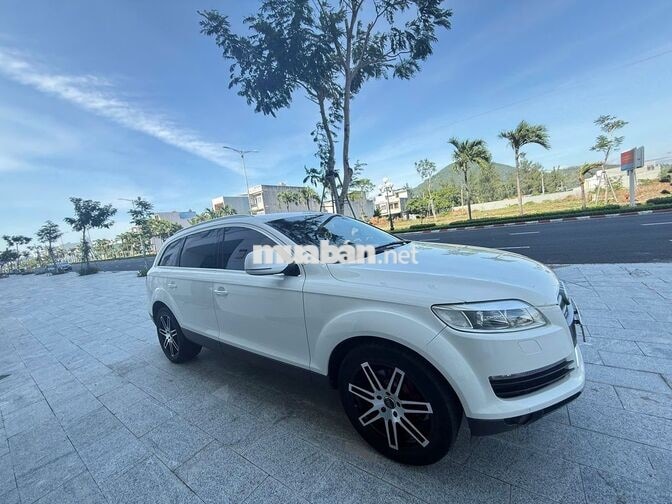 Audi Q7 2009 Trắng 7 chỗ Đức 91.000 km