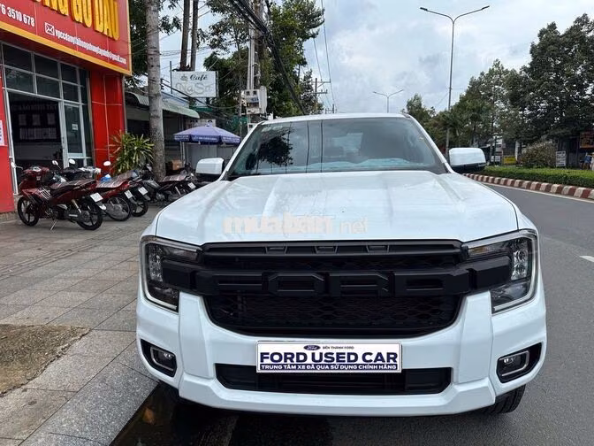 Ford Ranger 2025, vay Ngân Hàng 75%, lướt 2.000km