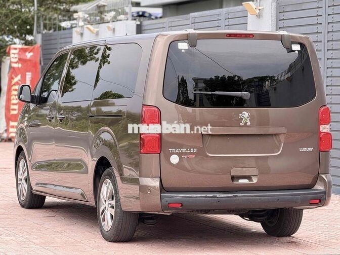 Peugeot Traveller Luxury 2019 Nâu