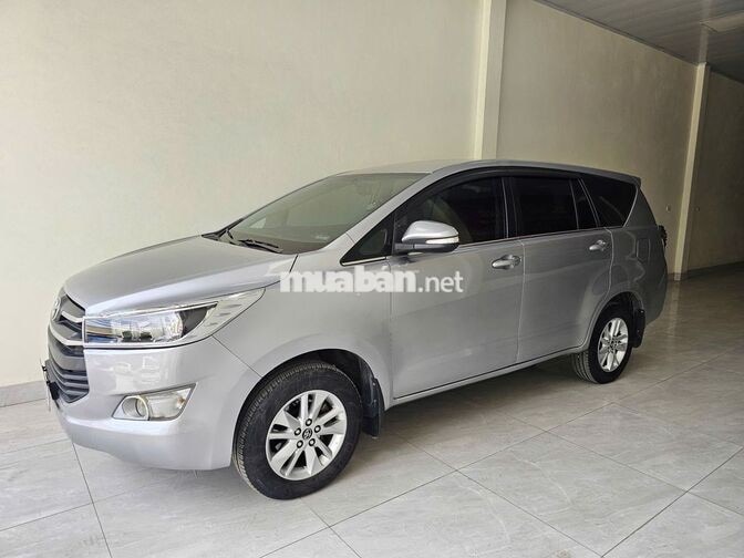 Toyota Innova 2.0E 2017 Số sàn. Zin cả xe. Đẹp Quá