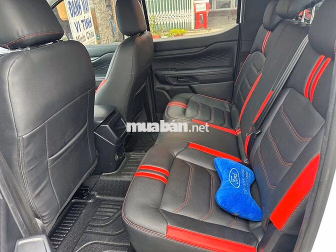 Ford Ranger 2025, vay Ngân Hàng 75%, lướt 2.000km