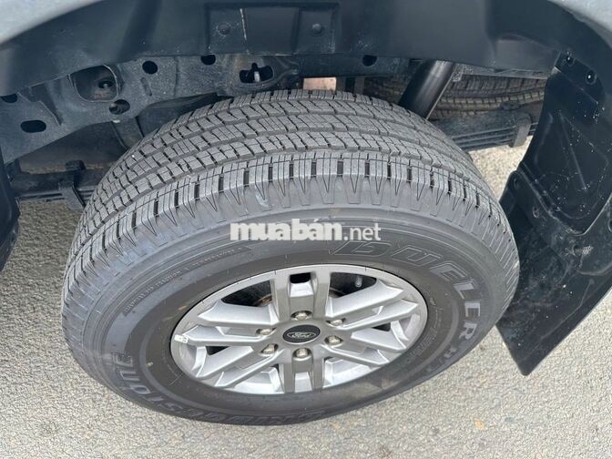 Ford Ranger 2025, vay Ngân Hàng 75%, lướt 2.000km