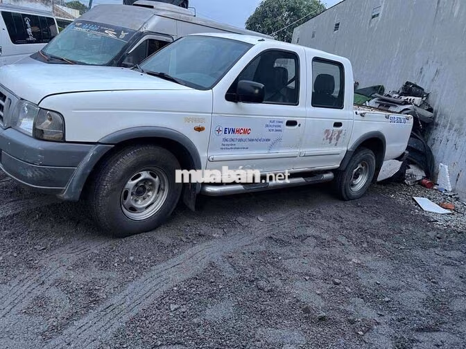 Ford Ranger XLT 2004 Số sàn Trắng