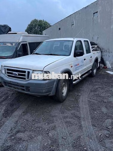 Ford Ranger XLT 2004 Số sàn Trắng