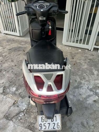 Honda Lead 2013 màu Đỏ