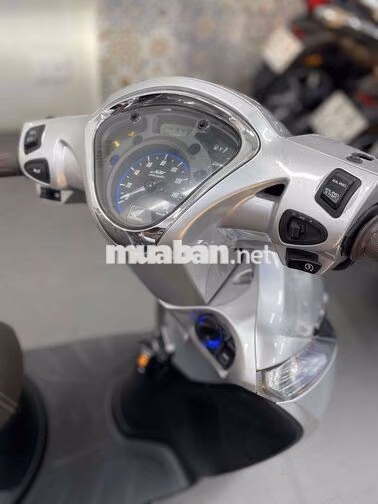 Honda SH Mode Bạc