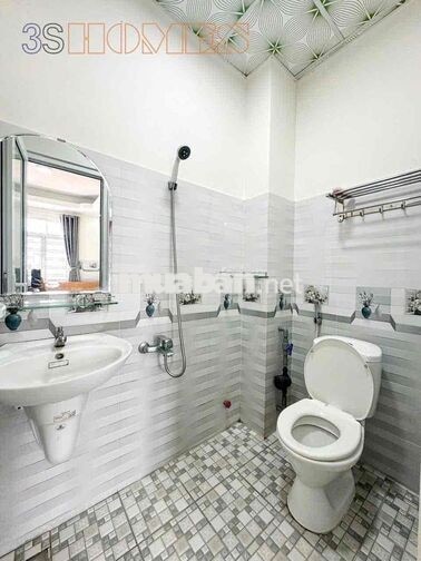 Căn hộ ban công riêng gần sân bay 🔥