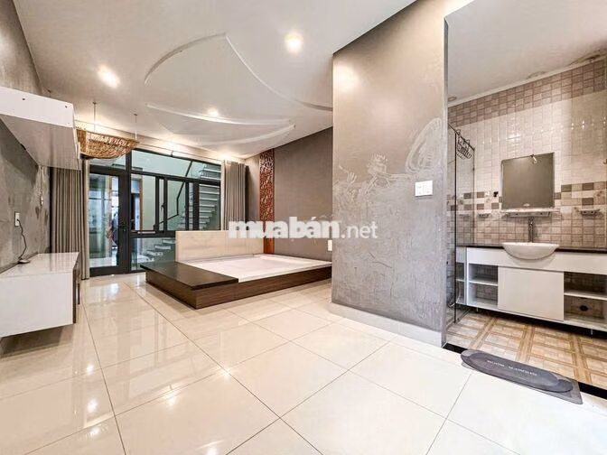 Bán nhà ngay Trường Chinh, Ngã tư An Sương Quận 12 dọn vào ở ngay
