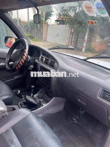 Ford Ranger XLT 2004 Số sàn Trắng