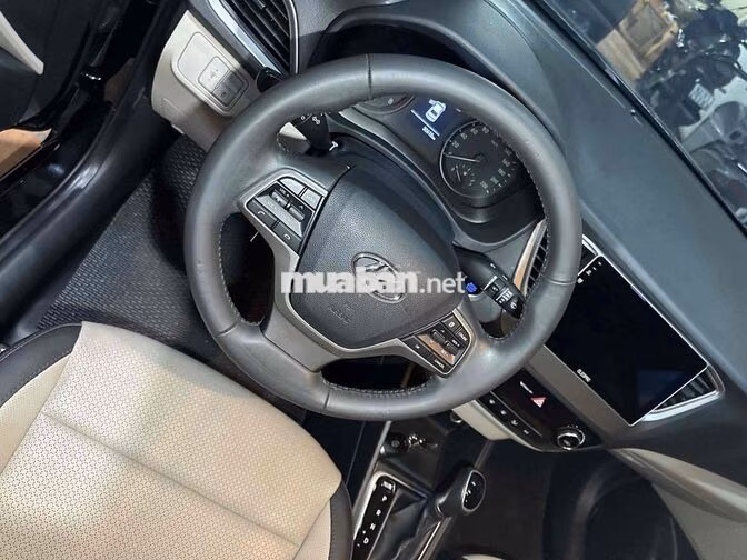 Hyundai Accent 1.4ATH 2019 Tự động Đen 3 vạn