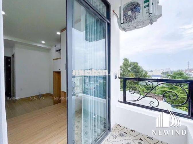 KHAI TRƯƠNG STUDIO BAN CÔNG CỬA SỔ GẦN RMIT , TDTU , PV GAS