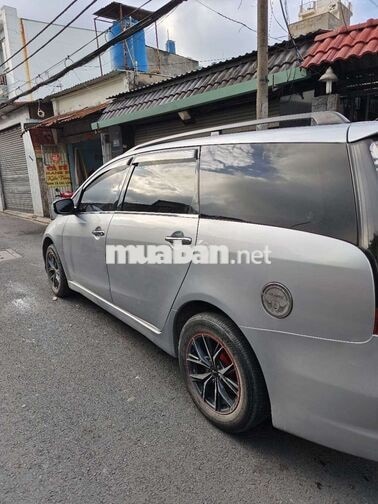 Mitsubishi màu Bạc