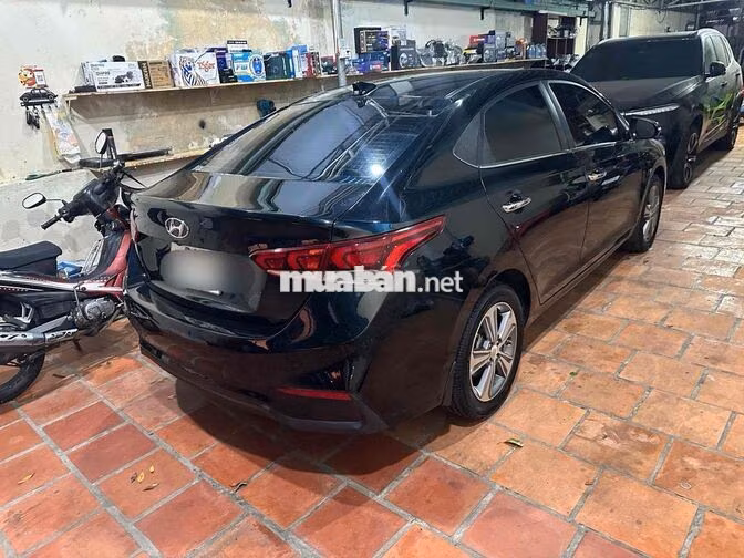 Hyundai Accent 1.4ATH 2019 Tự động Đen 3 vạn