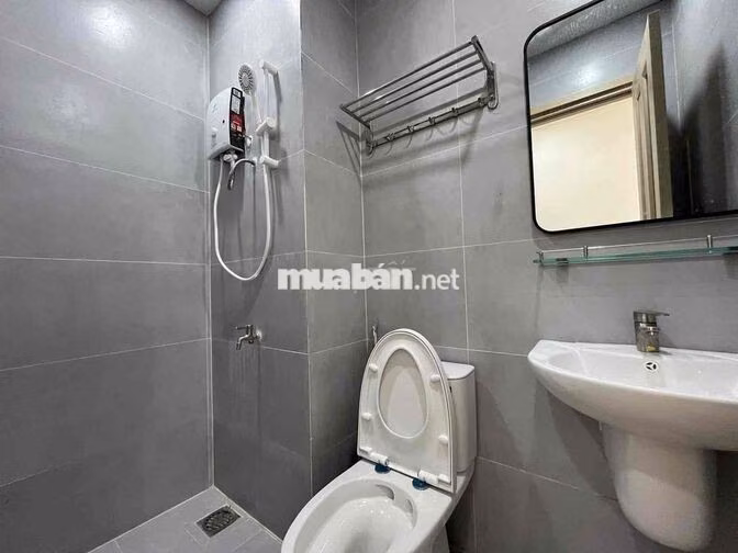KHAI TRƯƠNG STUDIO BAN CÔNG CỬA SỔ GẦN RMIT , TDTU , PV GAS