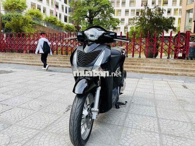 Honda SH 125cc bản 2018 bao mới chất