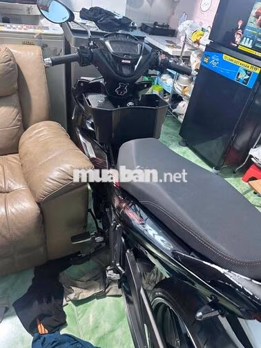 Yamaha Exciter Côn tay màu Đen