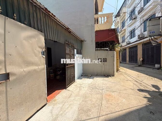 Nhà cho thuê gần Bến xe Yên nghĩa, Đại Học Đại Nam, Đại Học Phennika