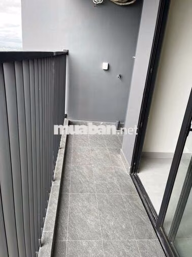 Thuê sớm 2PN xịn 5tr8 tầng đẹp mới keng tại A&T Sky Garden Thuận An