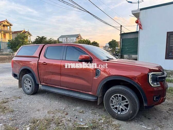 Ford Ranger XLS Đỏ