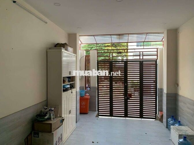 NHÀ GẦN CHỢ THỦ ĐỨC, ĐẶNG VĂN BI. 4TẦNG 4X17M 3PN 4WC FULL NỘI THẤT