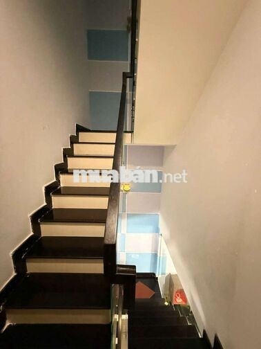 bán nhà số 100 đường số 14 đúc 4 tầng mái bê tông cốt thép 