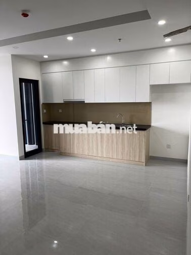Thuê sớm 2PN xịn 5tr8 tầng đẹp mới keng tại A&T Sky Garden Thuận An