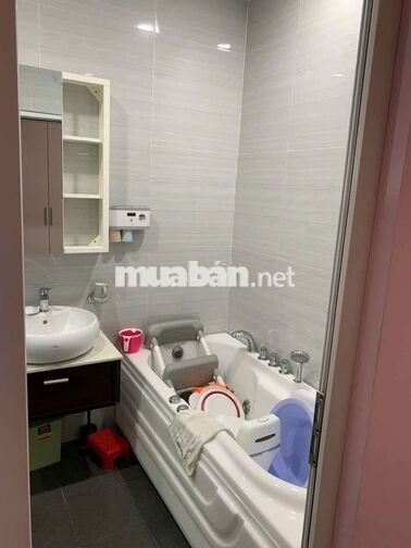 NHÀ GẦN CHỢ THỦ ĐỨC, ĐẶNG VĂN BI. 4TẦNG 4X17M 3PN 4WC FULL NỘI THẤT