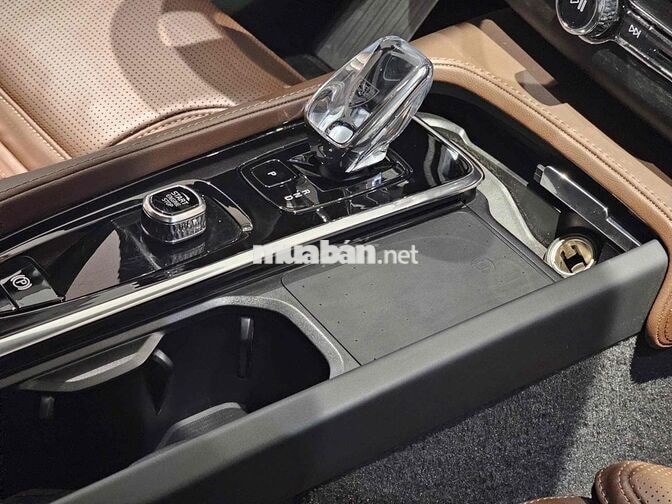 Volvo XC90 Plug-in Hybrid 7 chỗ - ƯU ĐÃI 666 Triêu