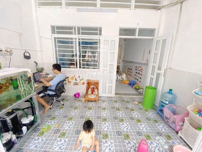 Nhà Nguyễn Văn Quá gần Chợ Cầu