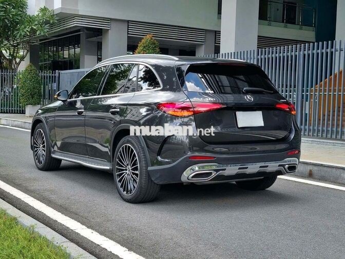 MERCEDES GLC 300 4MATIC MODEL 2024 BIỂN SỐ HCM