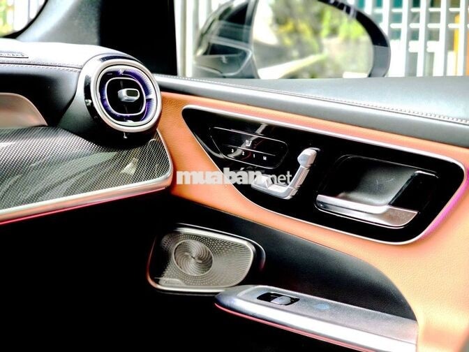 MERCEDES GLC 300 4MATIC MODEL 2024 BIỂN SỐ HCM