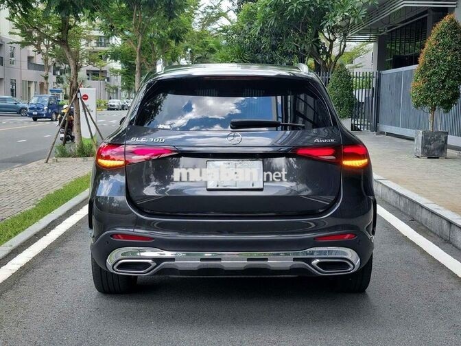 MERCEDES GLC 300 4MATIC MODEL 2024 BIỂN SỐ HCM