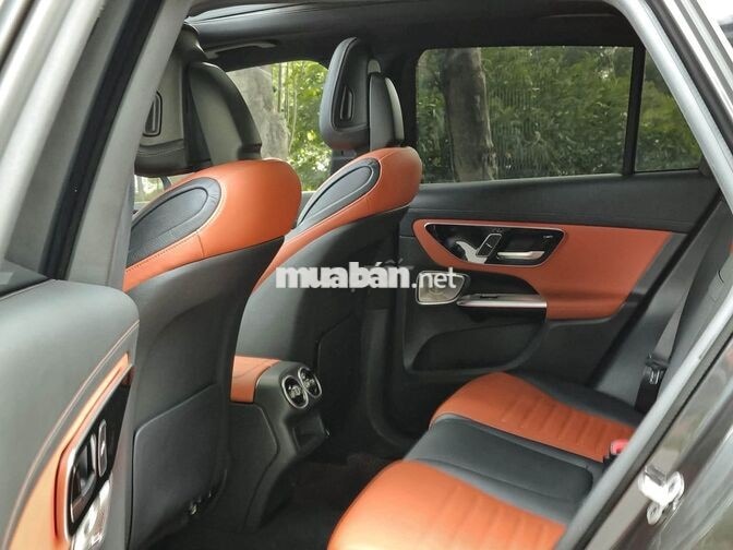MERCEDES GLC 300 4MATIC MODEL 2024 BIỂN SỐ HCM