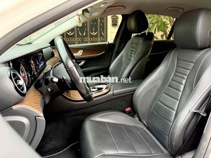 Mercedes-Benz E200 2020
