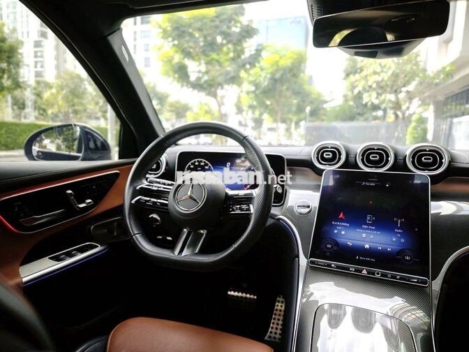 MERCEDES GLC 300 4MATIC MODEL 2024 BIỂN SỐ HCM