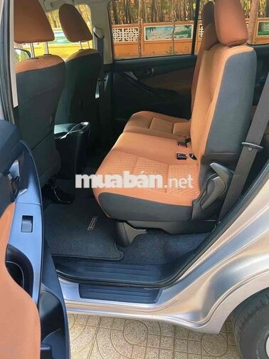 Toyota Innova 2.0E 2020