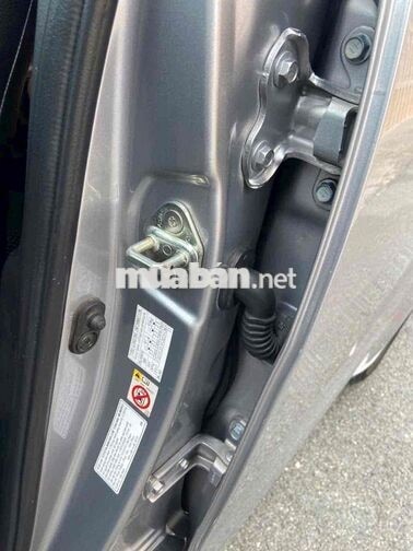 Toyota Innova 2.0E 2020