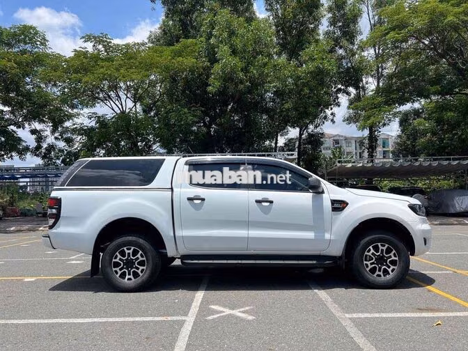 Ford Ranger Vàng cát và trắng  Sơn zin 100%