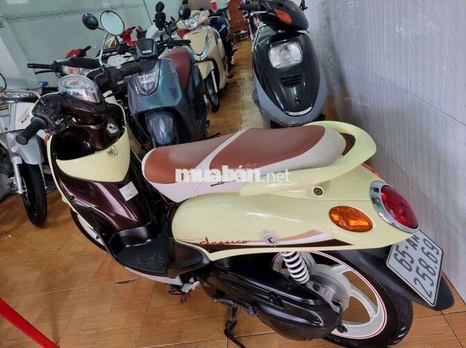 Yamaha Mio Classico Tự động Vàng kem
