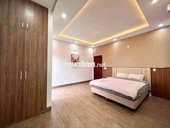 VILA HỒ BƠI KHU HỒ XUÂN HƯƠNG GẦN BIỂN