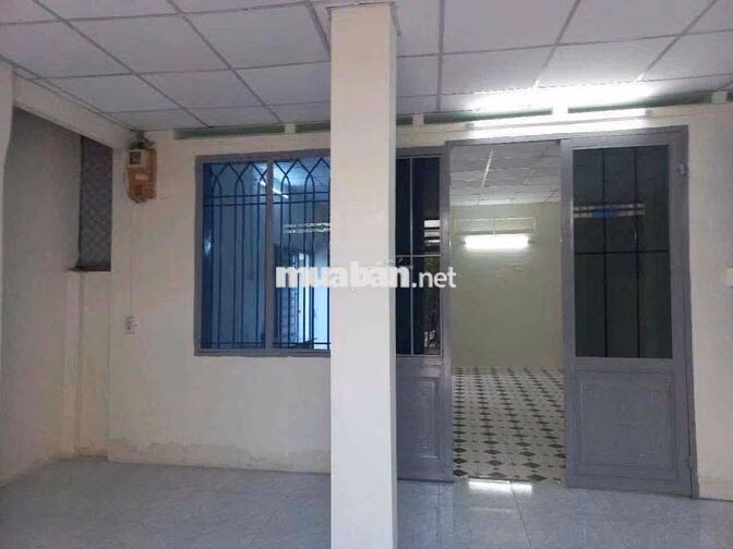 cho thuê kho xưởng sạch sẽ Bà điểm