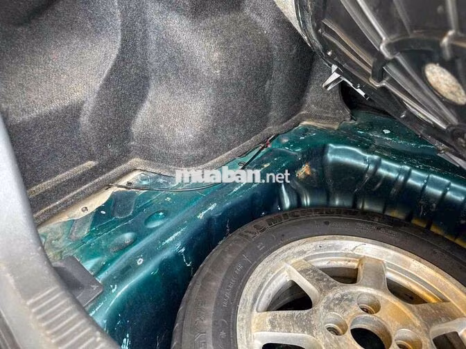 Mazda 323 GLX 1997 gốc cơ quan thanh lý