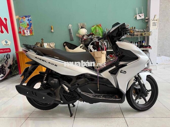 Honda Air Blade 150 ABS Bạc 9117 km